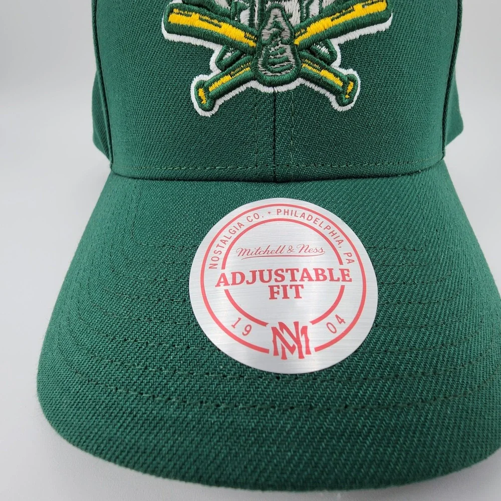 Mitchell & Ness Oakland Athletics Hat Mens OSFA Green Elephant Logo Snapback NEW